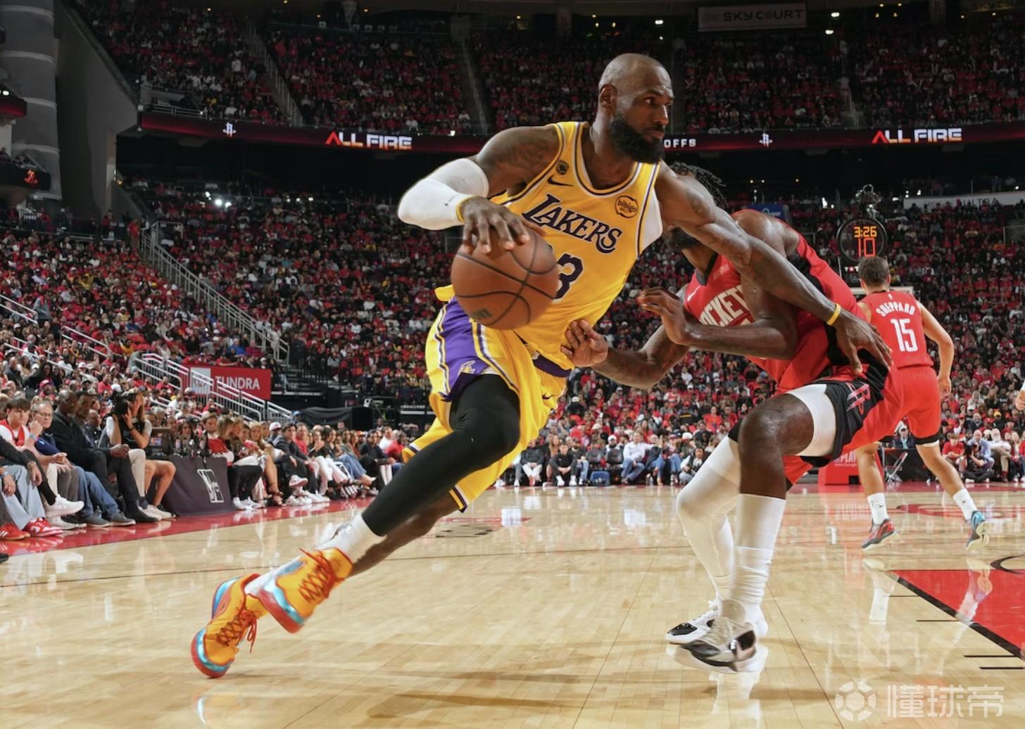 雷迪克：无论怎么争论，詹姆斯都拥有NBA历史最伟大的职业生涯
